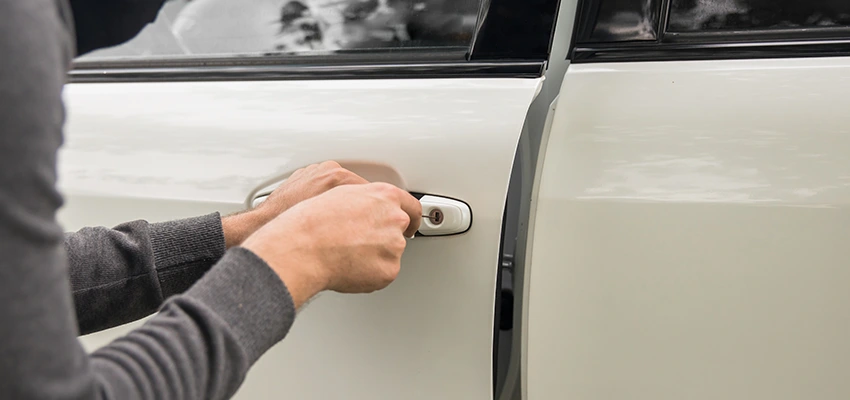 Unlock Car Door Service in Coral Gables, FL